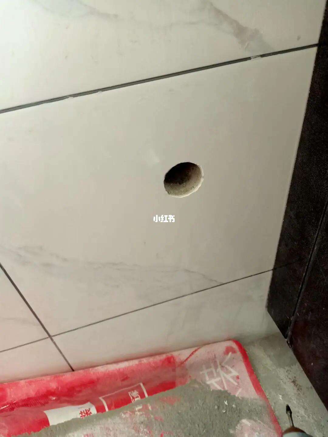 墙砖打孔后的地方怎么修补视频教学(墙砖打孔后的地方怎么修补视频教学图片) 墙砖打孔后的地方怎么修补视频教学(墙砖打孔后的地方怎么修补视频教学图片)