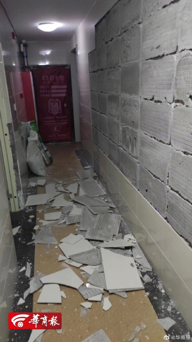 瓷砖贴不好多久会脱落(瓷砖贴不好多久会脱落掉)